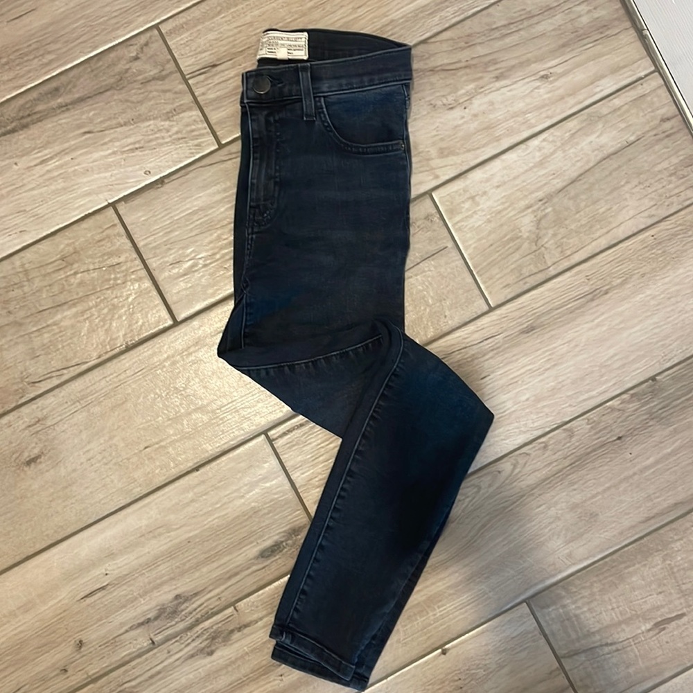 Current Elliot Skinny Crop Jean